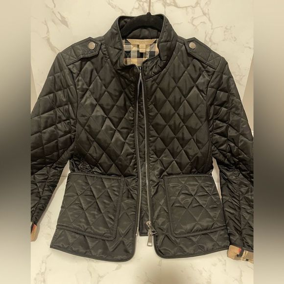 Burberry Jackets & Blazers - Burberry quilted jacket